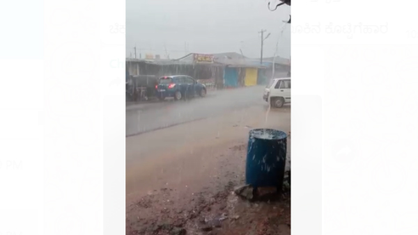 ಚಾರ್ಮಾಡಿ ಘಾಟ್ ನಲ್ಲಿ ಗುಡ್ಡ ಕುಸಿಯುವ ಭೀತಿ