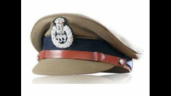 ಪೊಲೀಸ್ ಅಧಿಕಾರಿ/ಸಿಬ್ಬಂದಿ ಕೂಡಾ ಶಾಮೀಲು 