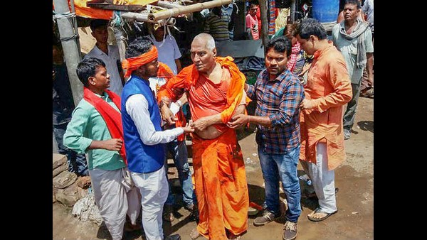 ಆರ್ಯ ಸಮಾಜದಿಂದಲೂ ಹೊರಕ್ಕೆ 