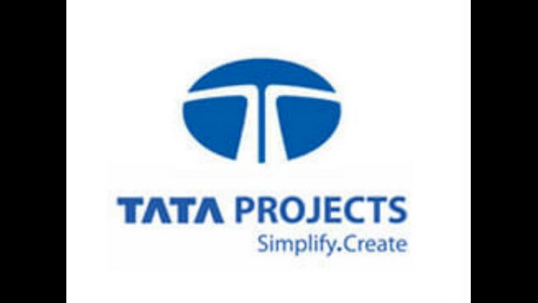 ತ್ರಿಕೋನಾಕಾರದಲ್ಲಿ ಕಟ್ಟಡ