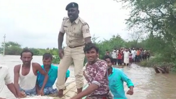 ಹಾಲಿನ ಅಭಿಷೇಕ ಮಾಡಿಸಿಕೊಂಡು ಅಮಾನತು
