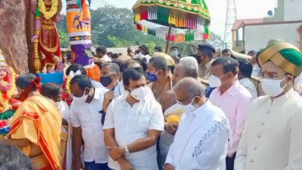 Mysuru: Chamundeshwari Devi Chariot Festival Done In Simple And Traditionally