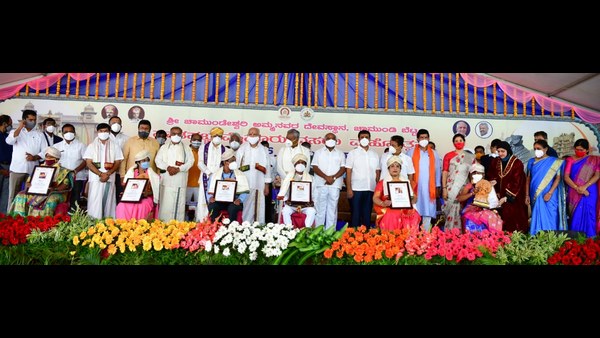 ಹೃದಯಹೀನ ರಾಜ್ಯದ ಶಿಕ್ಷಣ ಮಂತ್ರಿ 