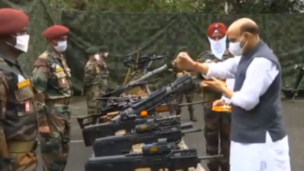 ರಫೇಲ್ ಫೈಟರ್ ಜೆಟ್‌ಗಳಿಗೆ ಶಸ್ತ್ರಪೂಜೆ 