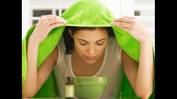 ನಾಲ್ಕರಿಂದ ಐದು ಬಾರಿ ಕುದಿಯುವ ನೀರಿನ ಆವಿಯನ್ನು ಸೇವಿಸಿದರೆ ವೈರಾಣು ಸಾಯುತ್ತದೆ 