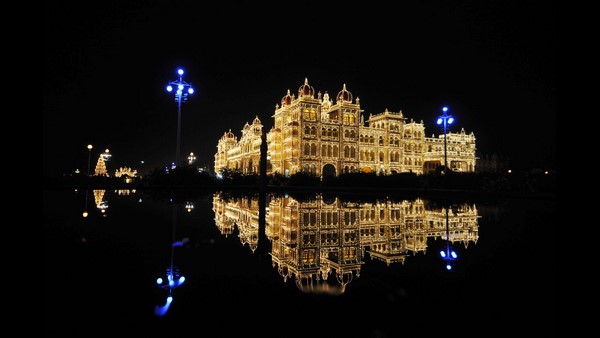 ಹಿಂದಿನ ದಸರಾದ ಸಂಭ್ರಮ ಕಾಣುತ್ತಿಲ್ಲ 