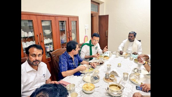ಸಿದ್ದರಾಮಯ್ಯ ಇವರ ಕಿವಿಹಿಂಡಿದ ಉಲ್ಟಾ ಹೊಡೆದ ಜಮೀರ್ 