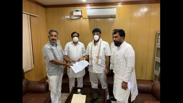 Ramesh Babu Filed Nomination As Congress Candidate For South East Graduates Constituency
