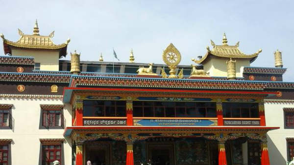 Tourists Entry Banned To Golden Temple Till December 26 Tourists Entry Banned To Golden Temple Till December 26