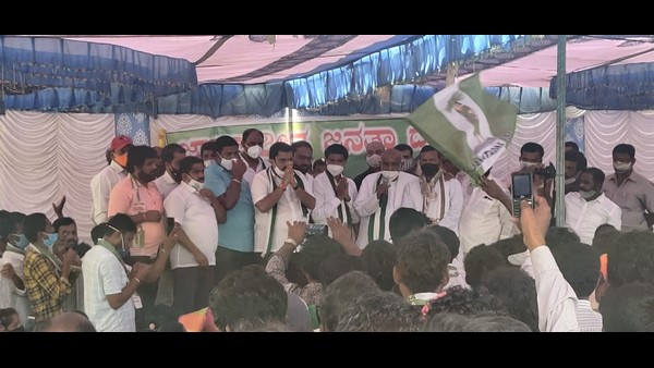 ದೇವೇಗೌಡರಿಂದ ಬೆಂಗಳೂರಿಗೆ ಹೈಟೆಕ್ ಸ್ವರ್ಶ