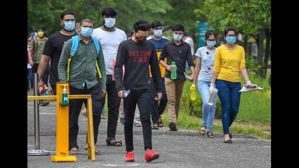 ಮಗನ ಬದಲು ನಕಲಿ ಅಭ್ಯರ್ಥಿ ಪರೀಕ್ಷೆ ಬರೆಯಲು 20 ಲಕ್ಷ 