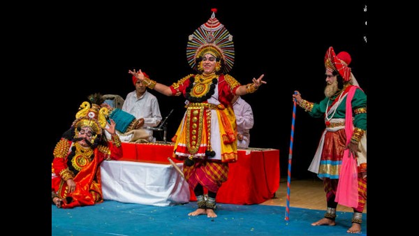 ಸರ್ಕಾರ ಕಲಾವಿದರ ಬೆಂಬಲಕ್ಕೆ ನಿಲ್ಲಲಿದೆ ಸರ್ಕಾರ ಕಲಾವಿದರ ಬೆಂಬಲಕ್ಕೆ ನಿಲ್ಲಲಿದೆ