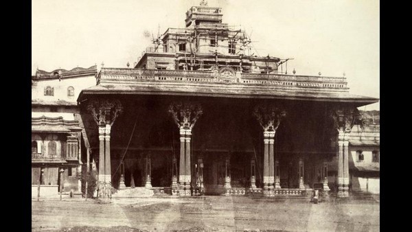 ಕಪ್ಪಕಾಣಿಕೆ ಸಲ್ಲಿಸಿ ಸಂಧಾನ