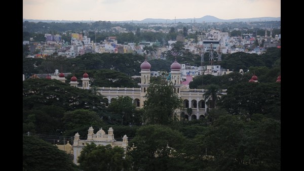 ಅರಮನೆ ಅದ್ಭುತ ಸಂಗ್ರಹಾಲಯ 