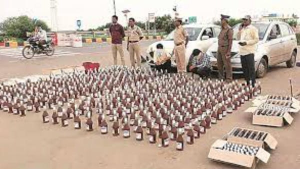 ಬಿಹಾರದಲ್ಲಿ ಅಕ್ರಮ ಮದ್ಯ ಅಡ್ಡೆಗಳ ಮೇಲೆ ದಾಳಿ 
