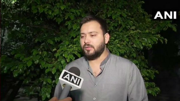 ಆರ್ ಜೆಡಿ ಮುಖಂಡ ತೇಜಸ್ವಿ ಯಾದವ್ ಕಂಬನಿ ಆರ್ ಜೆಡಿ ಮುಖಂಡ ತೇಜಸ್ವಿ ಯಾದವ್ ಕಂಬನಿ