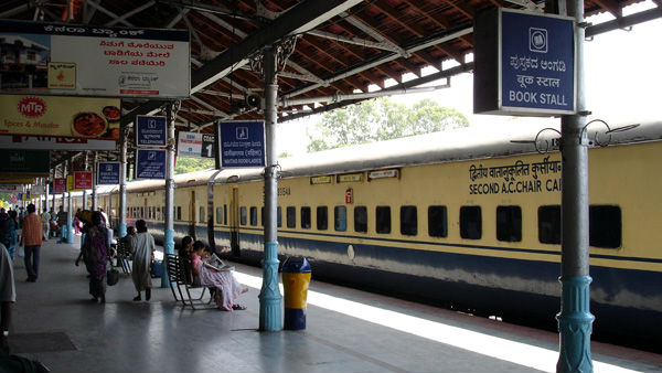 ಡಬಲ್ ಡೆಕ್ಕರ್ ರೈಲು