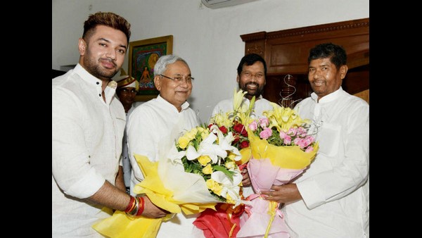 ಸಚಿವರಾಗಿ ಪಾಸ್ವಾನ್ 