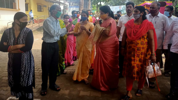 Karwar: Allegation Of Violating Rules In Election By MLA Roopali Naik