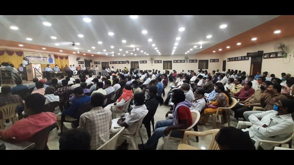 ನಾಮಪತ್ರ ಹಿಂಪಡೆಯುವಂತೆ ಒತ್ತಡ