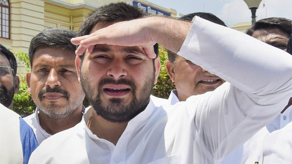 ಬಿಹಾರ ಸಿಎಂ ವಿರುದ್ಧ ತೇಜಸ್ವಿ ಯಾದವ್ ಕೆಂಡಾಮಂಡಲ 