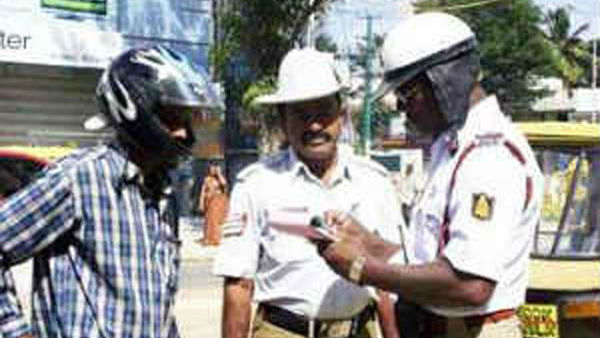Mysuru: Bike Ride Without A Helmet: Driving License Will Revoked
