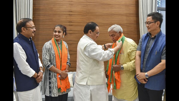 International Wrestler Babita Phogat Quits Govt Job To Join Politics 