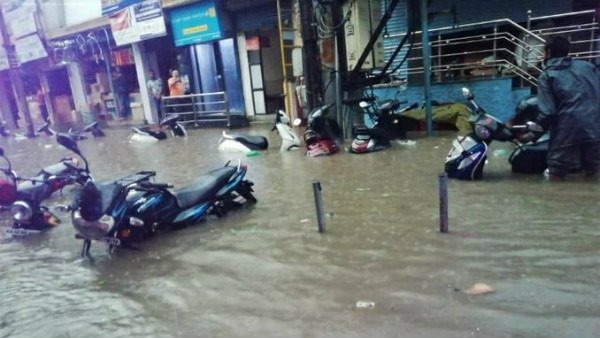 ಕಾಂಗ್ರೆಸ್ ಹಾಗೂ ಜೆ.ಡಿ.ಎಸ್ನ ಜನವಿರೋಧಿ ನೀತಿ ಕಾಂಗ್ರೆಸ್ ಹಾಗೂ ಜೆ.ಡಿ.ಎಸ್ನ ಜನವಿರೋಧಿ ನೀತಿ