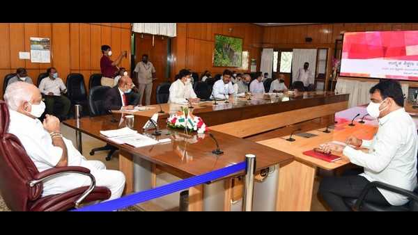 ಕಡ್ಡಾಯ ಹಾಜರಾತಿಯಿಂದ ವಿನಾಯತಿ