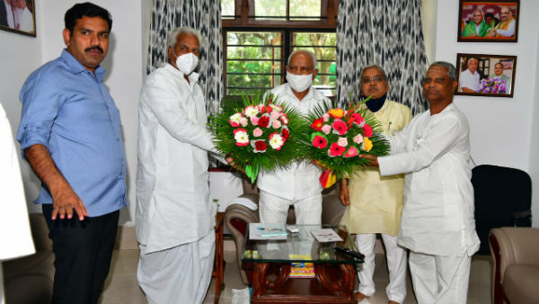 ವಿಜಯೇಂದ್ರ ನಮ್ಮ ಬಾಹುಬಲಿ ವಿಜಯೇಂದ್ರ ನಮ್ಮ ಬಾಹುಬಲಿ