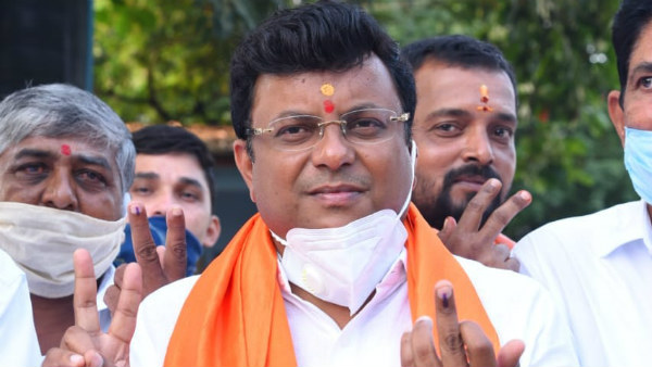  bjp candidate rajesh gowda is ominous when he worships anjaneya swami before voting