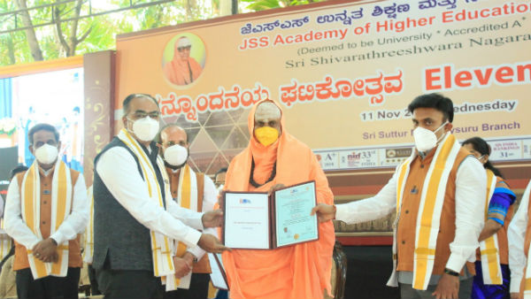 ಈಗ ಪಾಸಿಟಿವಿಟಿ ದರ ಶೇ.2.2 ಕ್ಕೆ ಇಳಿಕೆಯಾಗಿದೆ ಈಗ ಪಾಸಿಟಿವಿಟಿ ದರ ಶೇ.2.2 ಕ್ಕೆ ಇಳಿಕೆಯಾಗಿದೆ