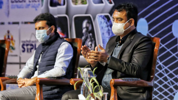 ವರ್ಚುವಲ್ ವೇದಿಕೆಯಲ್ಲಿ ಗೋಷ್ಠಿಗಳು ವರ್ಚುವಲ್ ವೇದಿಕೆಯಲ್ಲಿ ಗೋಷ್ಠಿಗಳು