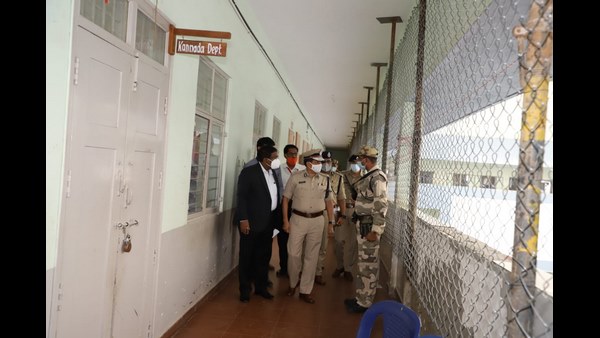 ವಿವಿ ಪ್ಯಾಟ್‌ಗಳ ಸ್ಲಿಪ್ ಮತ ಎಣಿಕೆ