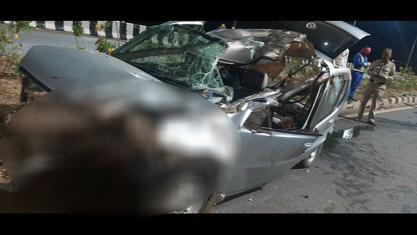 Car Accident Near Kudligi: 7 People Seriously Injured Car Accident Near Kudligi: 7 People Seriously Injured