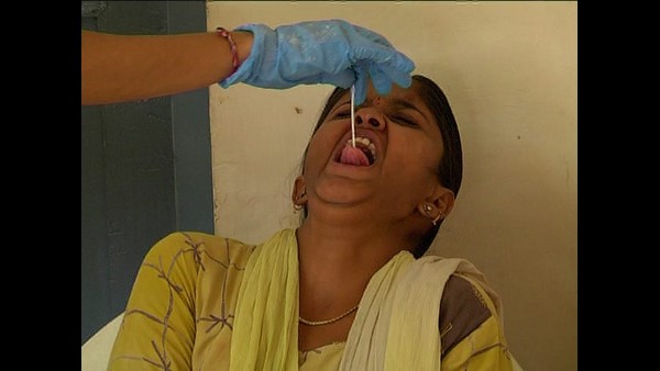  9 ವಿದ್ಯಾರ್ಥಿಗಳಿಗೆ, 3 ಉಪನ್ಯಾಸಕರಿಗೆ ಸೋಂಕು