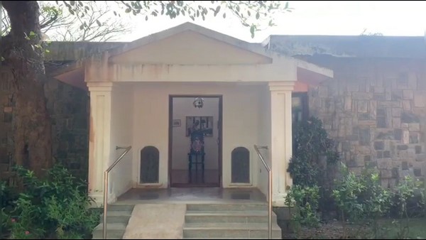 ಜೊಯಿಡಾದಲ್ಲಿ ಫಾರ್ಮ್ ಹೌಸ್ ಖರೀದಿಸಿದ್ದ ರವಿ ಬೆಳಗೆರೆ ಜೊಯಿಡಾದಲ್ಲಿ ಫಾರ್ಮ್ ಹೌಸ್ ಖರೀದಿಸಿದ್ದ ರವಿ ಬೆಳಗೆರೆ