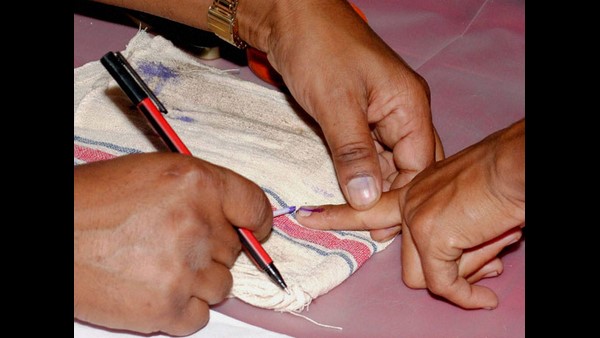 ಬೀದರ್‌ನಲ್ಲಿ ಇವಿಎಂ ಬಳಕೆ