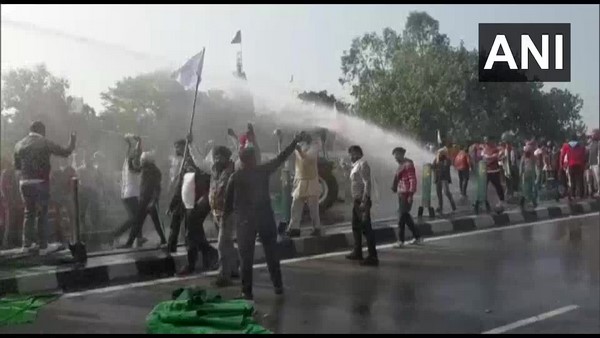 ಜನರ ಜೀವದೊಂದಿಗೆ ಆಟವಾಡಬೇಡಿ ಜನರ ಜೀವದೊಂದಿಗೆ ಆಟವಾಡಬೇಡಿ