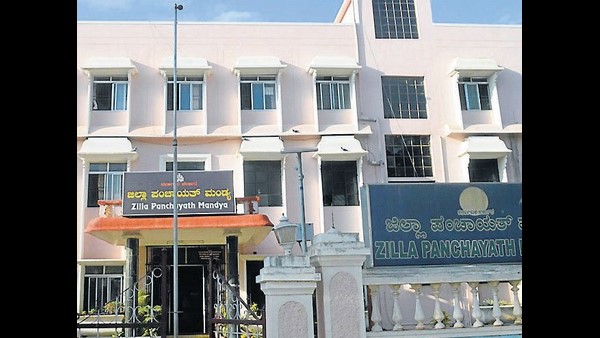 ಅಧ್ಯಕ್ಷ ಗಾದಿ ಬಿಟ್ಟುಕೊಡುವಂತೆ ಒತ್ತಾಯ