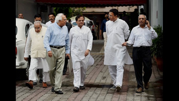 ರಾಜಕಾರಣದಲ್ಲಿ ಅಹ್ಮದ್ ಪಟೇಲ್ ಹಾದಿ 