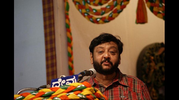 ಬಳ್ಳಾರಿಗೆ ಹೋಗಿ ಕಾಲೇಜೊಂದರಲ್ಲಿ ನೌಕರಿ ಸೇರಿದ 