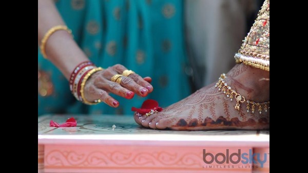  Different Send Off Moments In Our Life