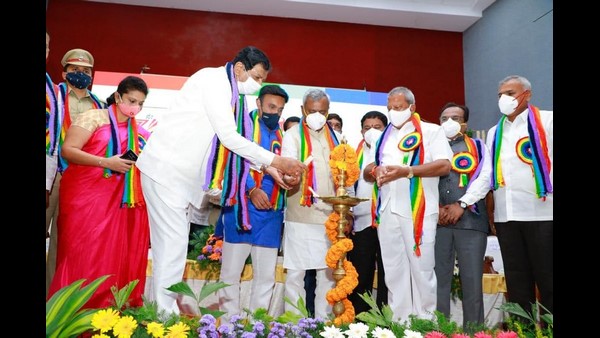  15 ಲಕ್ಷ ರೈತರಿಗೆ 10 ಸಾವಿರ ಕೋಟಿ ರೂ. ಸಾಲ ವಿತರಣೆ 