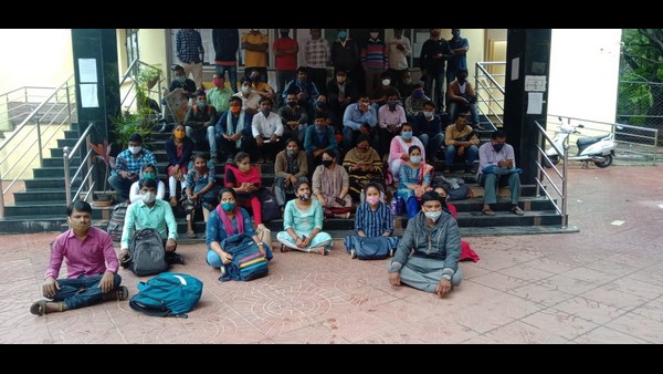 ಧರಣಿ ನಡೆಸಿದ್ದ ಭಾವಿ ಉಪನ್ಯಾಕರು