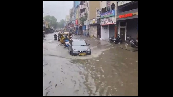 ಅಸಹನೀಯ ವಾತಾವರಣ