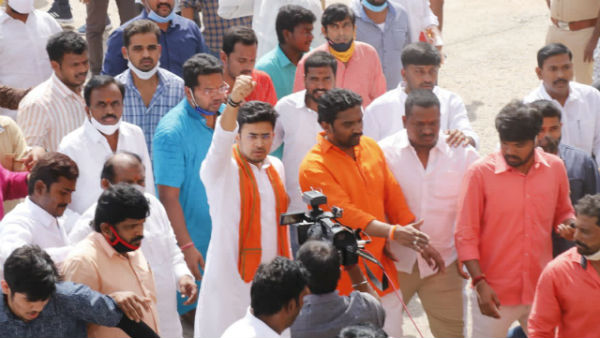 ಓವೈಸಿ, ಜಿನ್ನಾ ಅವತಾರ