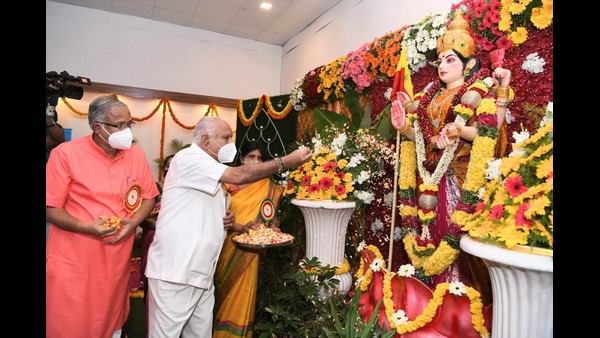 ಕನ್ನಡ ಧ್ವಜಾರೋಹಣ ಮಾಡಿಲ್ಲ