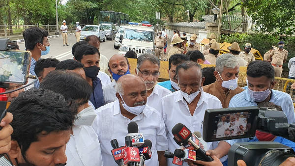 ಅಡ್ವೊಕೇಟ್ ಜನರಲ್ ಅನಾದರ