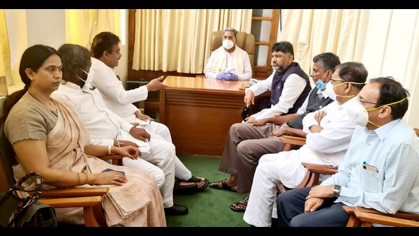 ಖಾಸಗಿ ಕಂಪೆನಿಗಳ ತಾಳಕ್ಕೆ ಕೇಂದ್ರದ ಕುಣಿತ